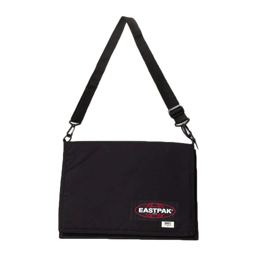 メゾンマルジェラ EASTPAK MM6 ボディバッグ ブラック MM6 MAISON MARGIELA(メゾン マルジェラ)SB6WG0002 EASTPAK ダブル