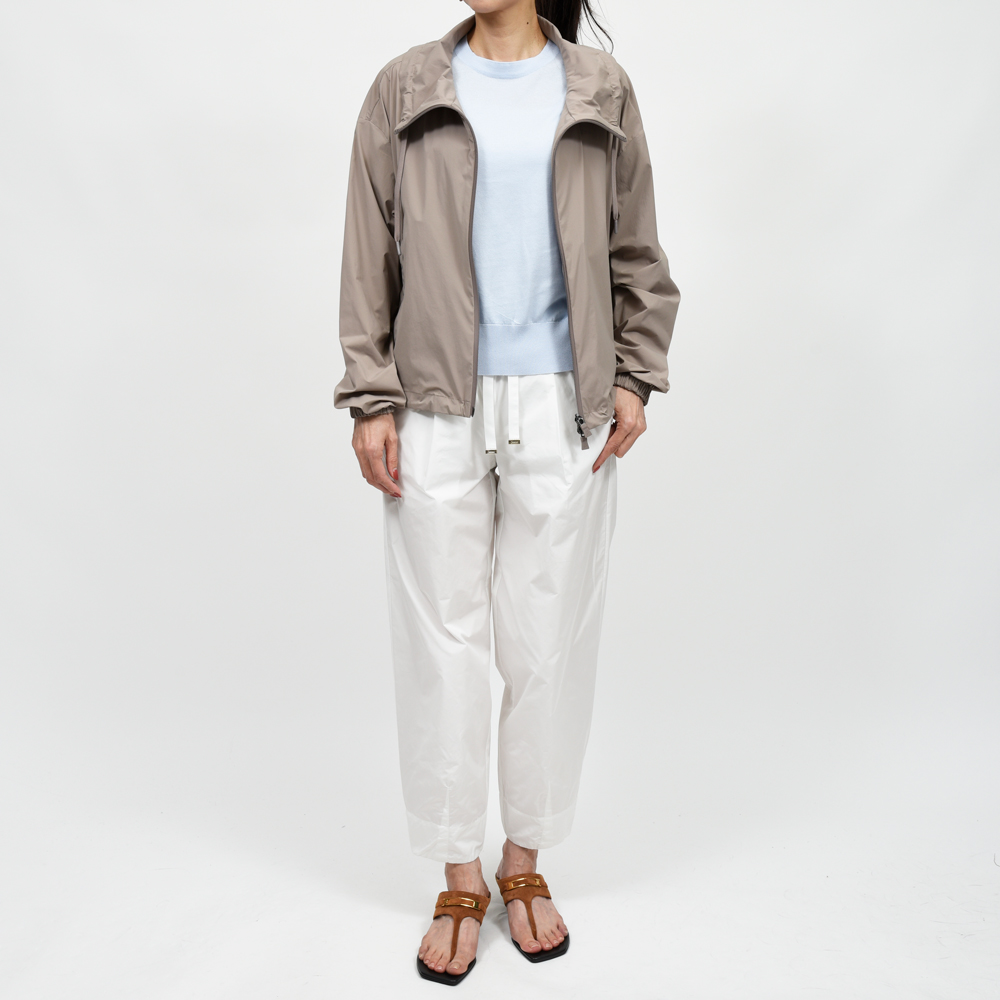 HERNO（ヘルノ） GI000386D 12882S SPF50+ナイロンブルゾン