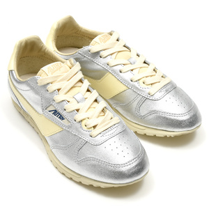 AUTRY�i�I�[�g���[�j<br>WSLWAJ02 ���^���b�N���U�[�X�j�[�J�[ 25061003242